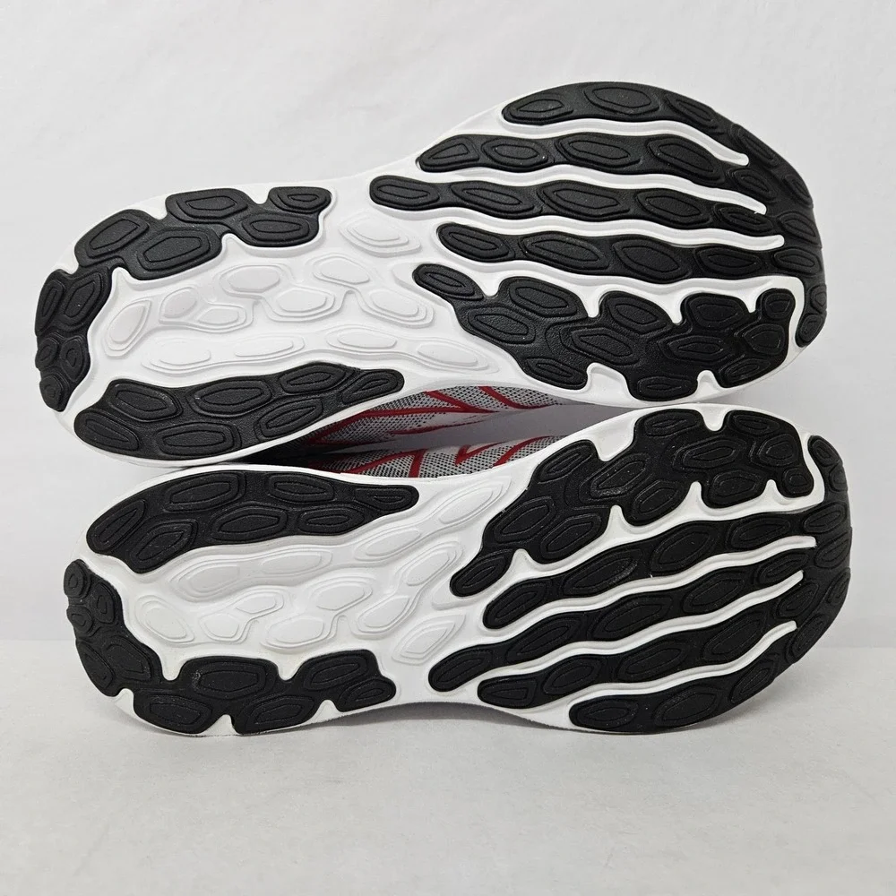 New Balance Fresh Foam 680 V8 Running Shoe M680RW8 Black‎ White Mens Sz 10 XWide